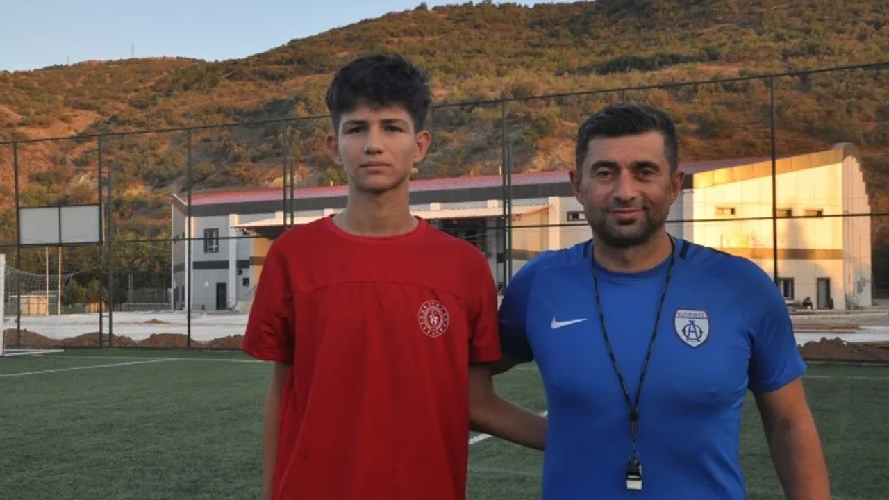 Efe Ekrem Petik Sivasspor’la Anlaştı