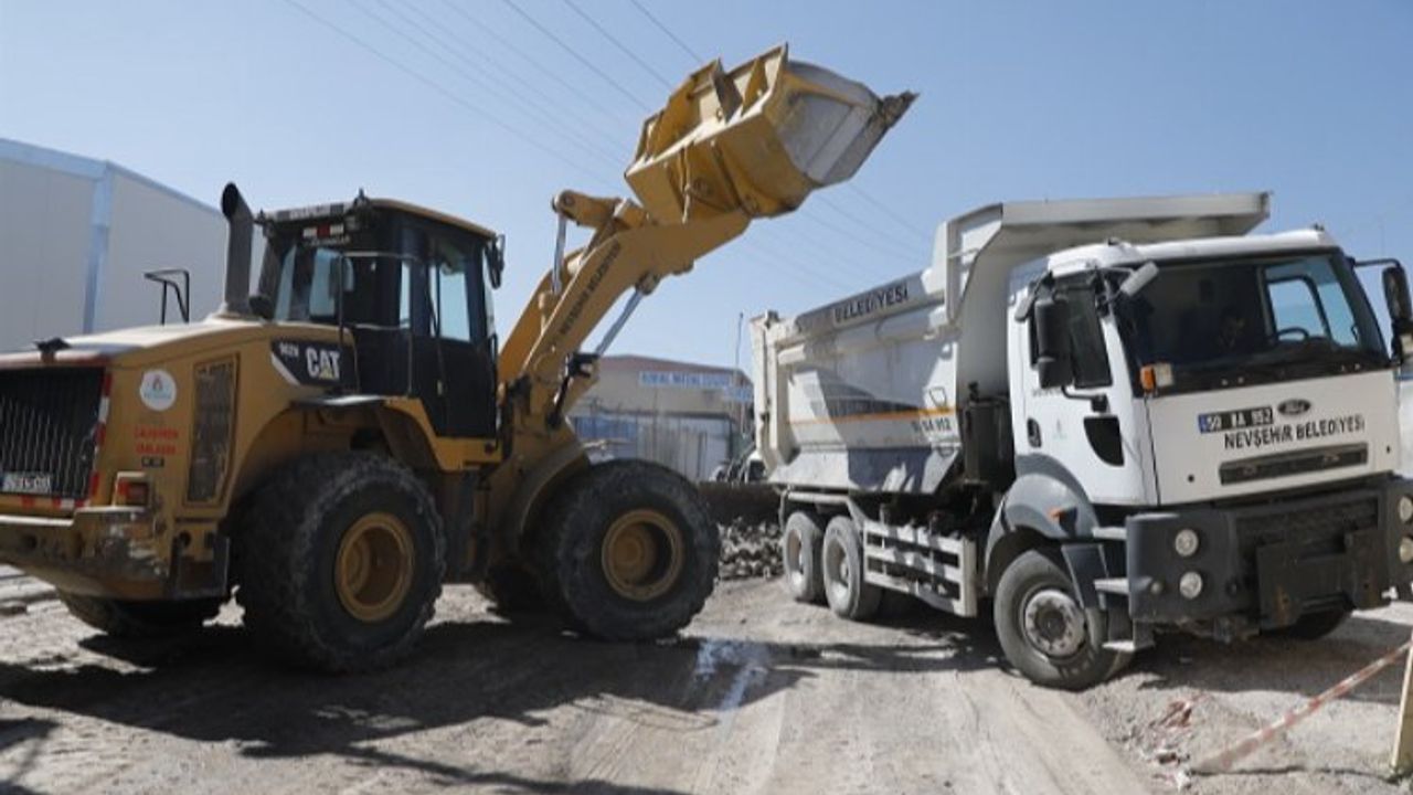 Nevşehir Sanayi Bölgesi'nde asfalt çalışması