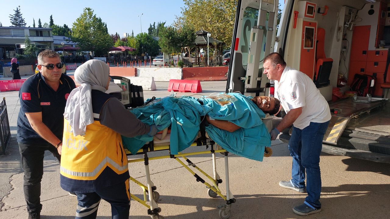 Samsun'da pazar yerinde silahlı saldırı: Anne ve oğlu vuruldu