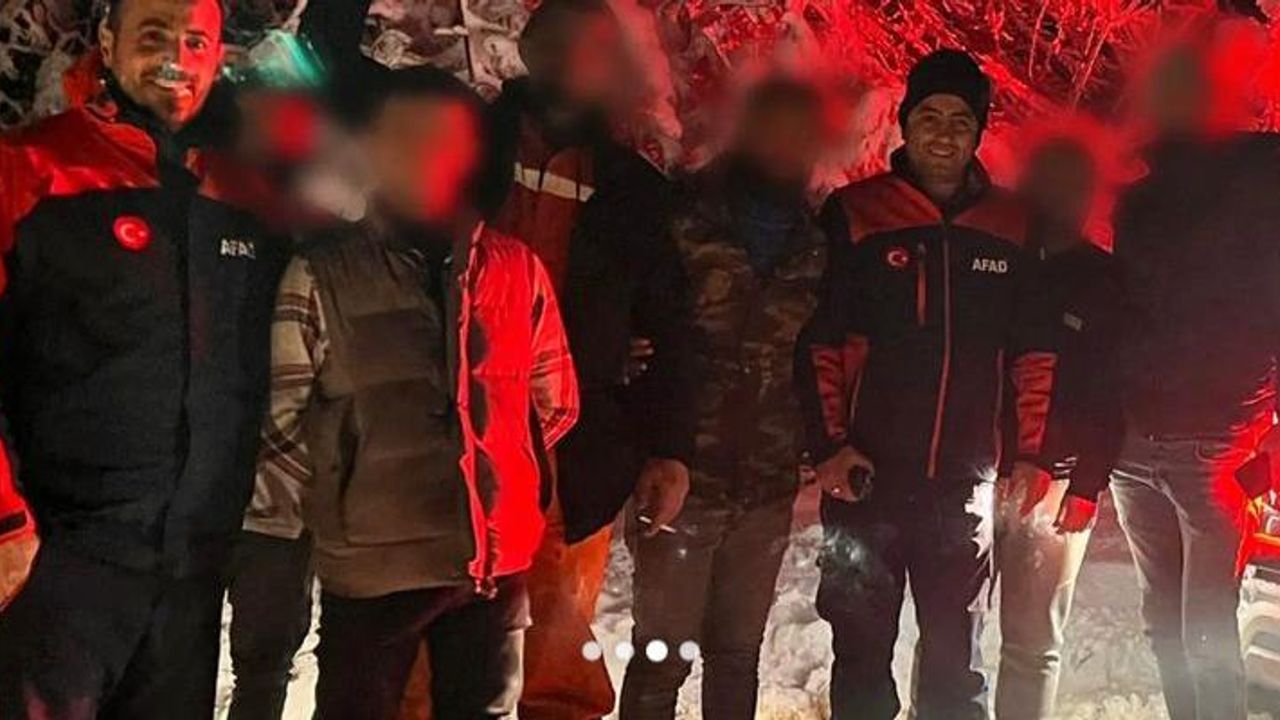 Zonguldak'ta dağda mahsur kalan 4 genç, AFAD ekiplerince kurtarıldı