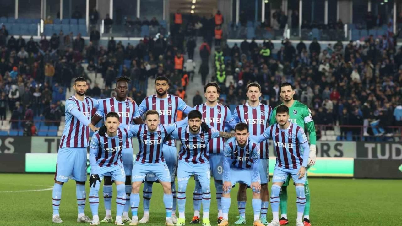 Trendyol Süper Lig: Trabzonspor: 1 - Kasımpaşa: 0 (İlk yarı)