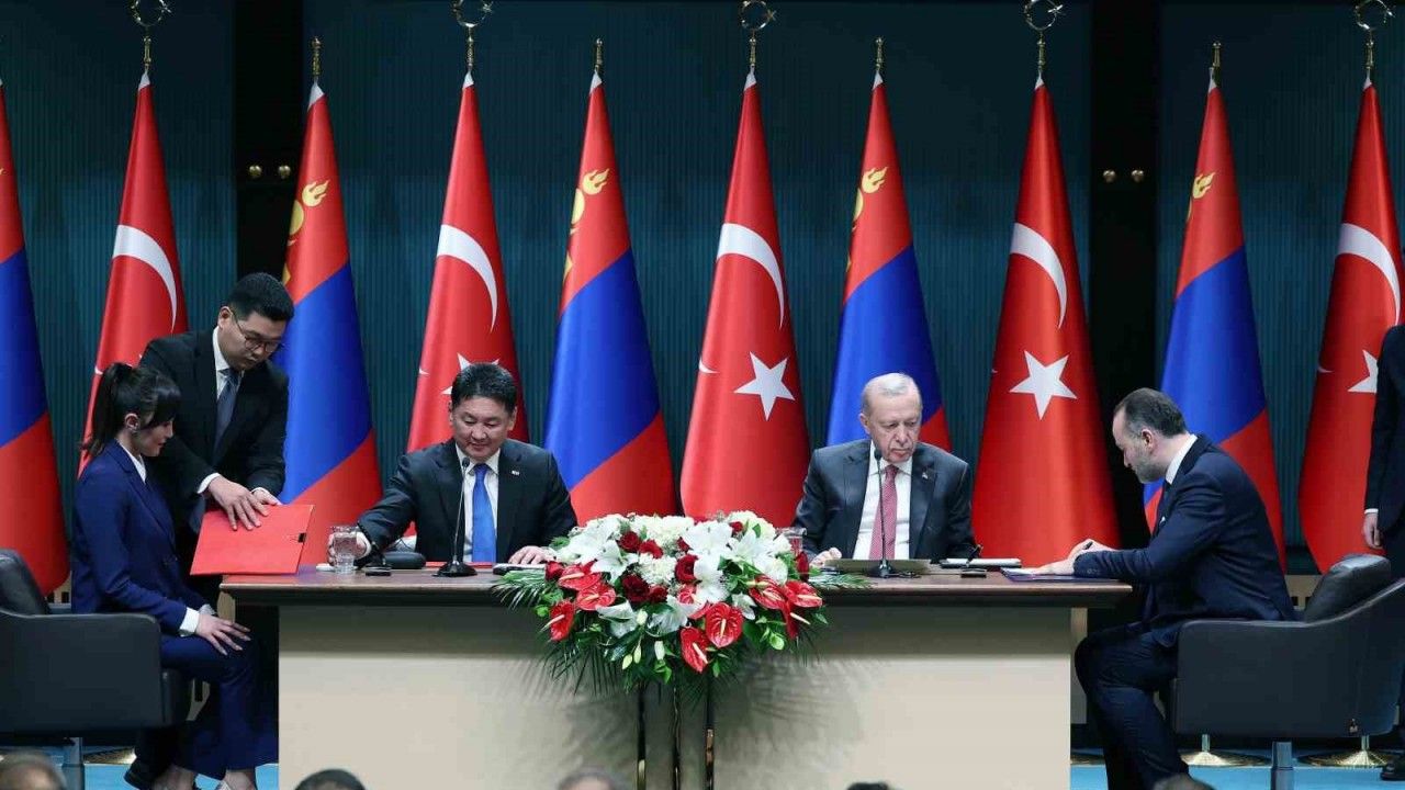 Türkiye ve Moğolistan arasında 10 anlaşma imzalandı