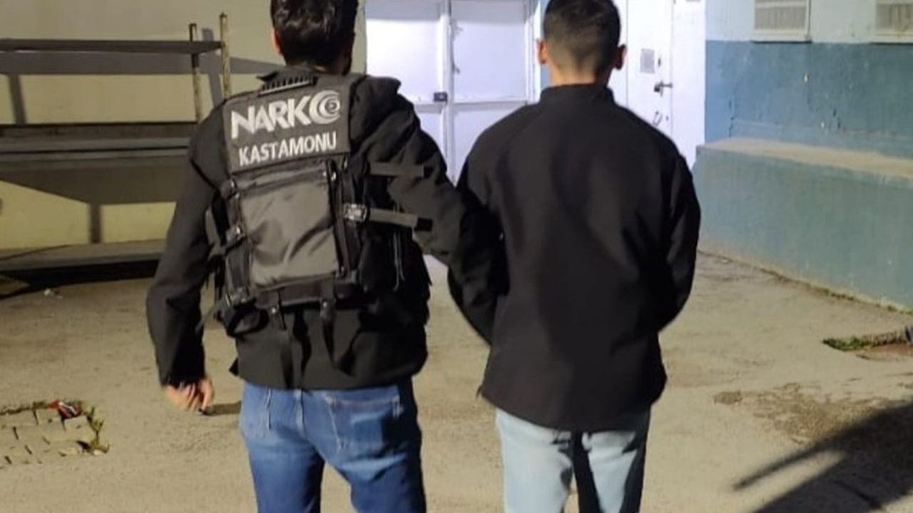 Kastamonu’da ’uyuşturucu ticaret’ suçundan aranan şahıs polisten kaçamadı