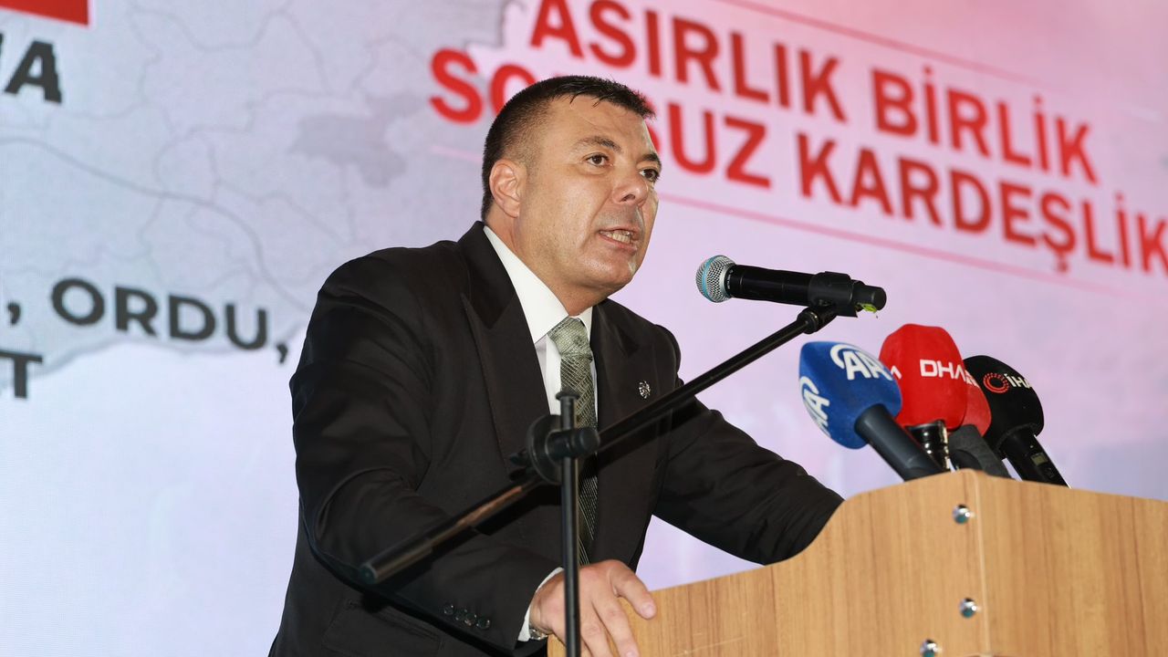 MHP'li Bayraktar: "Türkiye'nin Milli Kimliğine Sahip Çıkarak Güçlü Bir Gelecek İnşa Edeceğiz"
