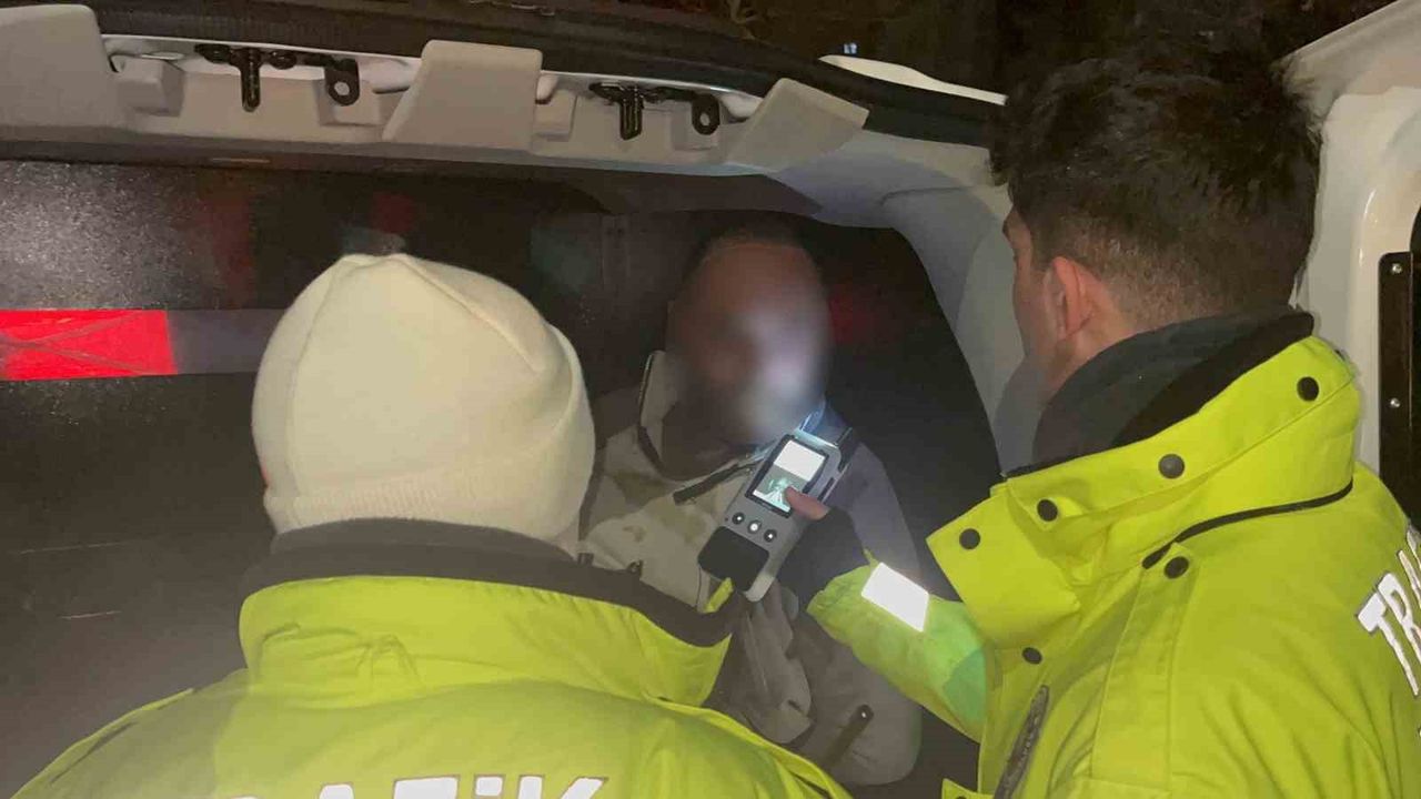 Eskişehir'de 5 gündür polisten kaçan aracın alkollü sürücüsüne 75 bin TL ceza