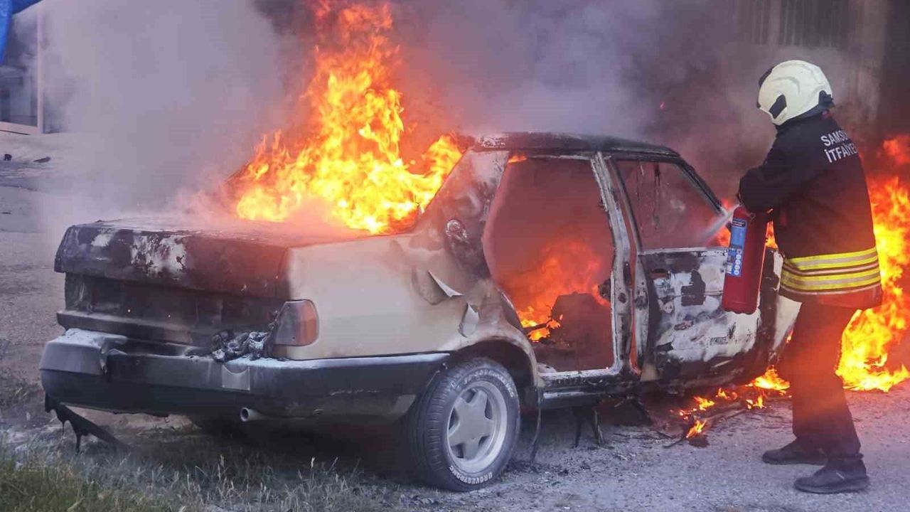 Bafra'da kaportacı dükkanında korkutan yangın: Oto