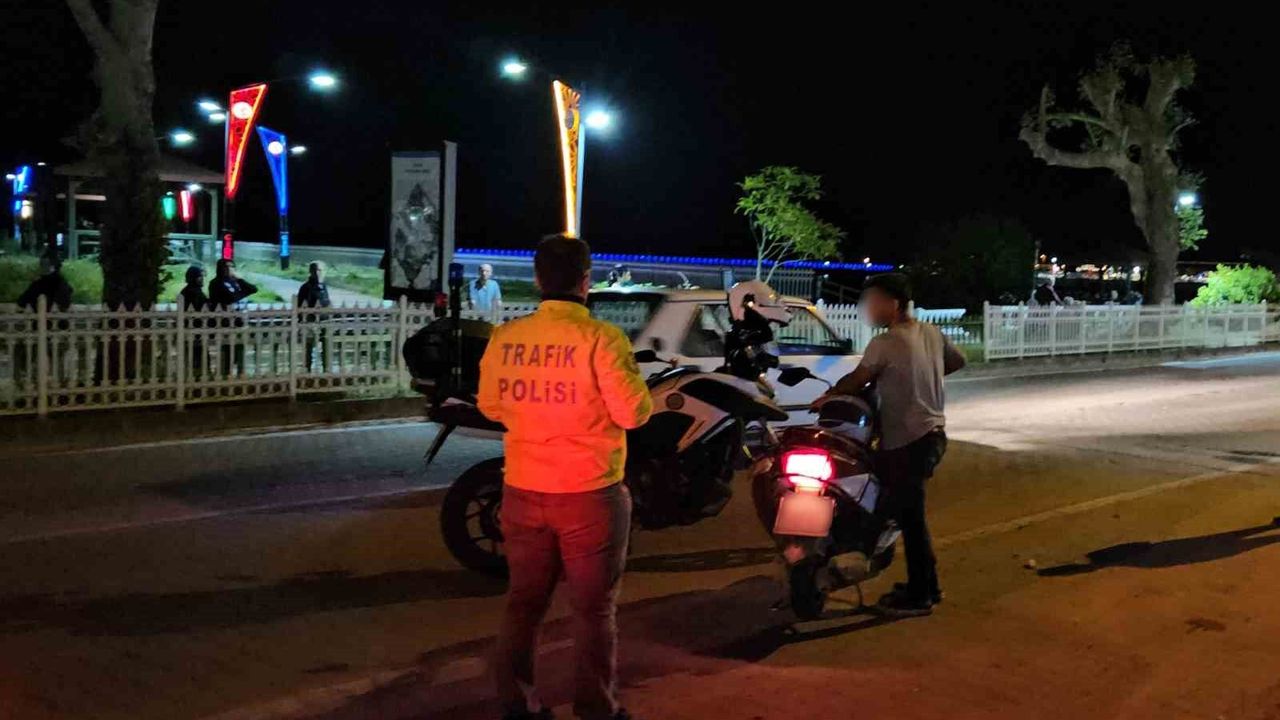 Gürültü kirliliğine sebep olan motosiklet sürücüsü