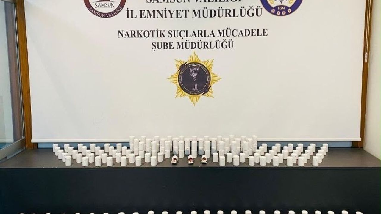 İş yerine narkotik baskını: 11 bin 650 sentetik ecza ele geç