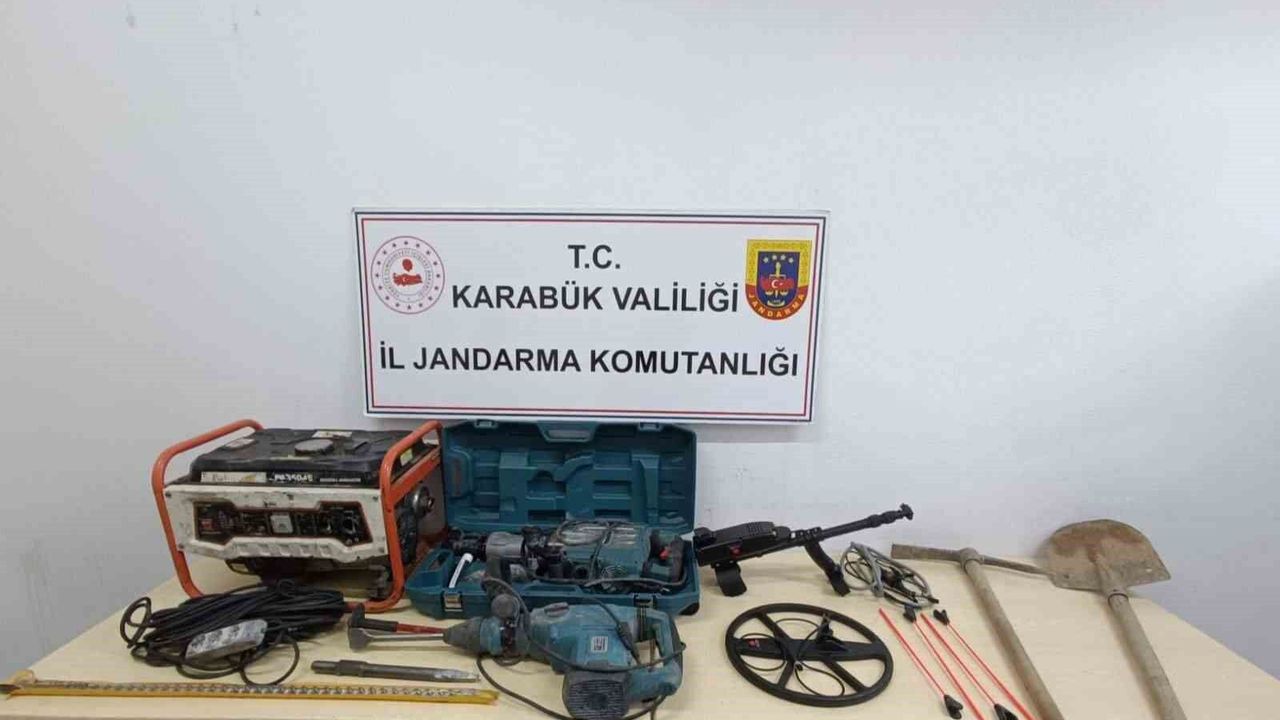 Kaçak kazı ve uyuşturucu operasyonlarında 10 şüpheli yakalan
