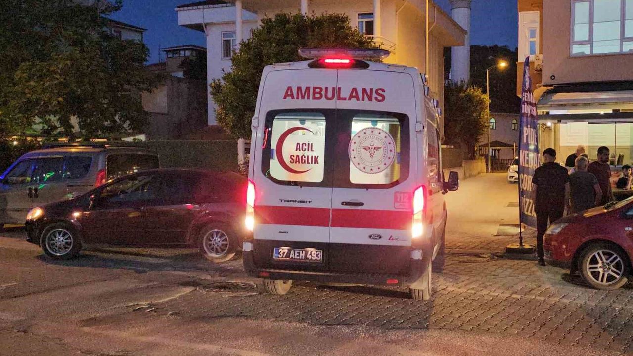 Kastamonu'da motosiklet ile otomobil çarpıştı: 1 y