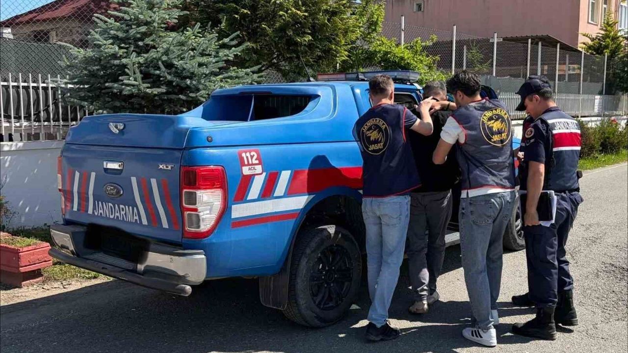 Ordu'da jandarma 43 aranan şüpheliyi yakaladı