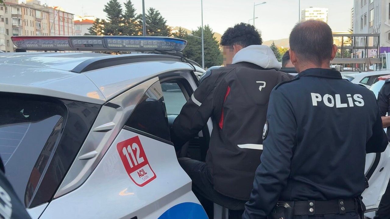 Polis ekipleri kız arkadaşına zarar vereceği iddia