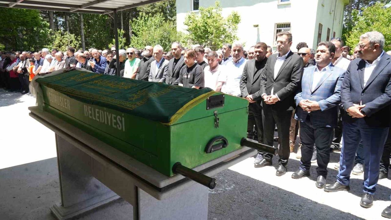 Selde hayatını kaybeden kadın son yolculuğuna uğurlandı