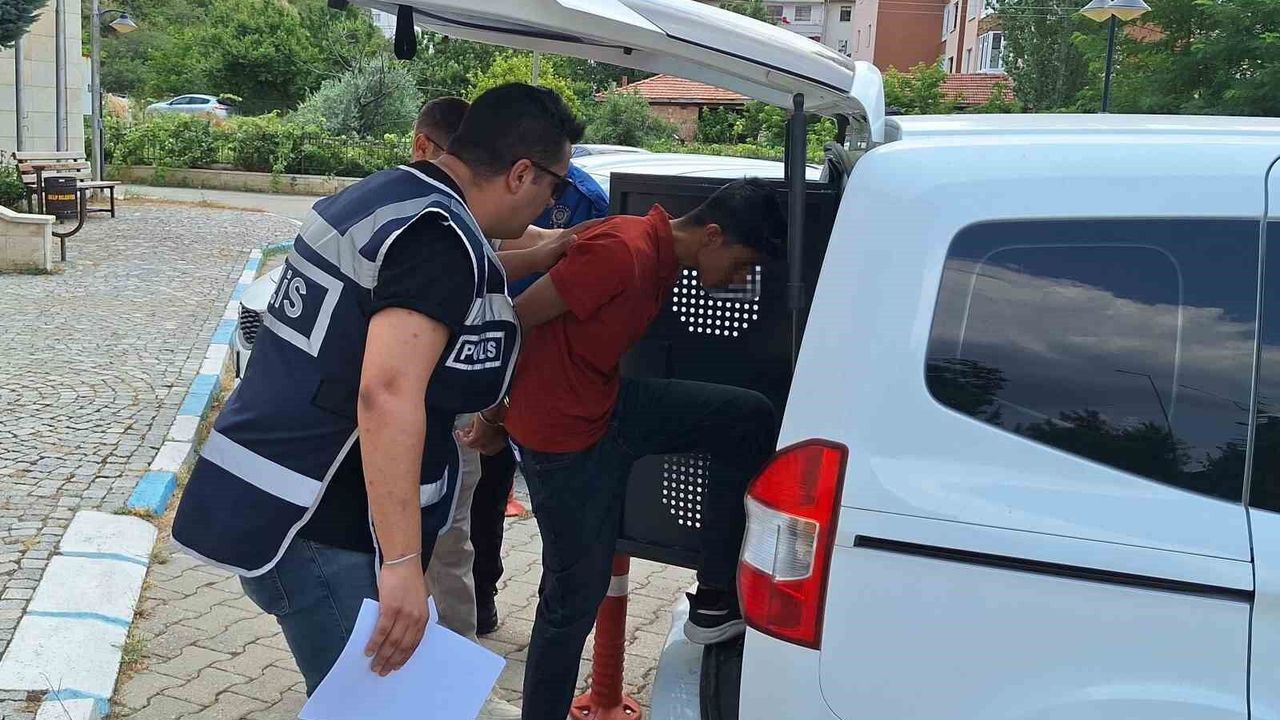 Ağına düşürdüğü vatandaşı 1,5 milyon TL dolandıran şüpheli polisten kaçamadı