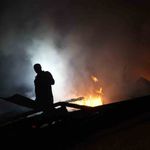 Gümüşhane'de gece çıkan yangında 3 ev hasar gördü
