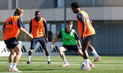 Arda Güler 2 ay sonra Real Madrid'de takımla birlikte antrenmana çıktı