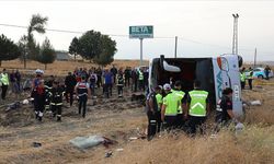 Amasya'da devrilen yolcu otobüsündeki 6 kişi öldü, 35 kişi yaralandı