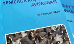 Yeniçağa ve Dörtdivan'daki okullara bölgedeki kuşları anlatan kitap hediye edildi