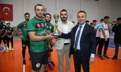 Cumhuriyetin 100. Yılı Voleybol Turnuvası Tamamlandı