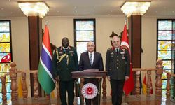 Bakan Güler, Gambiya Genelkurmay Başkanı Tümgeneral Mamat OA Cham’ı kabul etti