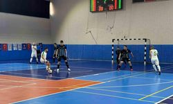 Eskişehir’in ev sahipliği yaptığı Futsal Az Görenler 1. Llig’inde ilk maçlar oynandı