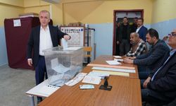 Tokat'ta Seçim Heyecanı: Vali Hatipoğlu Oyunu Kullandı