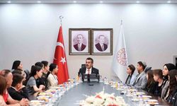 Milli Eğitim Bakanı Tekin, Türki Cumhuriyetler’den gelen çocukları kabul etti
