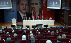 AK Parti MKYK toplantısı 3 saat sürdü