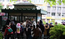 Hintli turistler Eskişehir’e hayran kaldı