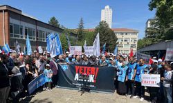 Türk Eğitim-Sen üyesi eğitim çalışanları, kendilerine yönelik şiddete karşı protesto gerçekleştirdi