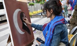 Trabzon'da bir araya gelen 14 ülkenin sanatçıları barışın resmini yaptı