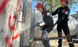 AFAD gönüllüsü adliye personeli eğitim ve tatbikatlarla olası afetlere müdahaleye hazır