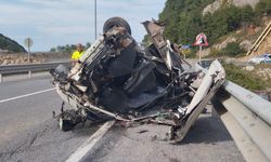 Zonguldak'ta bariyere çarpan hafif ticari aracın sürücüsü yaralandı