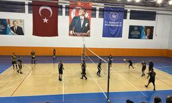 Gölyaka'da kurumlararası voleybol turnuvası sona erdi