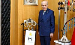 MHP Lideri Bahçeli, Dervişoğlu’nun kürsüden fırlattığı ipi odasına astı