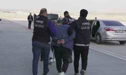 Bakan Yerlikaya duyurdu: Kırmızı bültenle aranan Daltonlar suç örgütü yöneticilerinden Sinan Memi Polonya’dan, zehir taciri Atakan Avcı Bulgaristan’dan Türkiye’ye getirildi