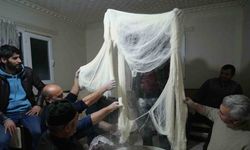 Bayburt’ta Ramazan ayının aranan lezzetlerinden tel helvasının yapımı saatlerce sürüyor dakikalar içinde tüketiliyor