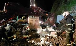 Akaryakıt istasyonunda heyelan: 2’si çocuk 3 kişi enkaz altında