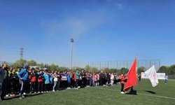 Akşemsettin Ortaokulu Çim Hokeyi Yıldız kızlar müsabakalarında Ankara’yı temsil etti