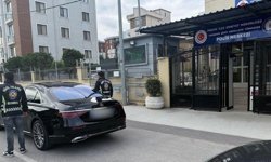 Bakan Yerlikaya: "Aracın üzerindeki trafikte geçiş üstünlüğü hakkı çakar iptal edildi"