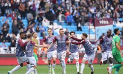 Trendyol Süper Lig: Trabzonspor: 4 - Alanyaspor: 2 (İlk yarı)