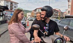 Kasksız yolcu, uygulama yapan valiye yakalandı