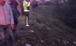 Zonguldak’ta otomobil dereye devrildi: 4 yaralı