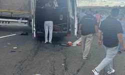 Ankara’da servis minibüsü kamyona çarptı: 1 ölü, 5 yaralı