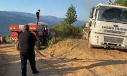 İki ilin sınırında çıkan orman yangınına ekiplerin müdahalesi sürüyor