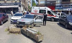 Manevra yapmak isterken yayaya çarptı