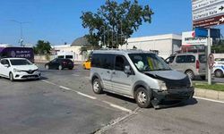 Samsun’da hafif ticari araç otomobille çarpıştı: 1 yaralı