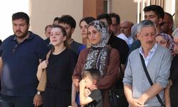 Trafik kazasında hayatını kaybeden eski Bitlis Valisi Karaömeroğlu’nun cenazesi törenle Ankara’ya uğurlandı