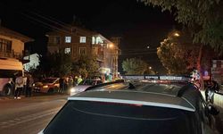 Yola fırlayan çocuğa iki otomobil çarptı