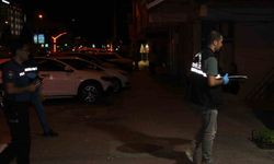Husumetlileri çiçekçiyi dükkanında silahla yaralayıp kaçtı